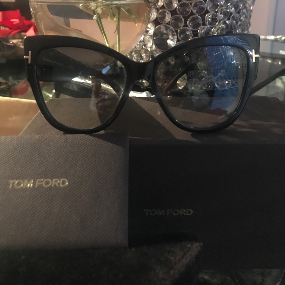 Authentic Tom Ford cat eye sunglasses